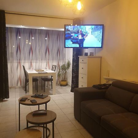 Apartmán Le Queirele Le Lavandou Exteriér fotografie